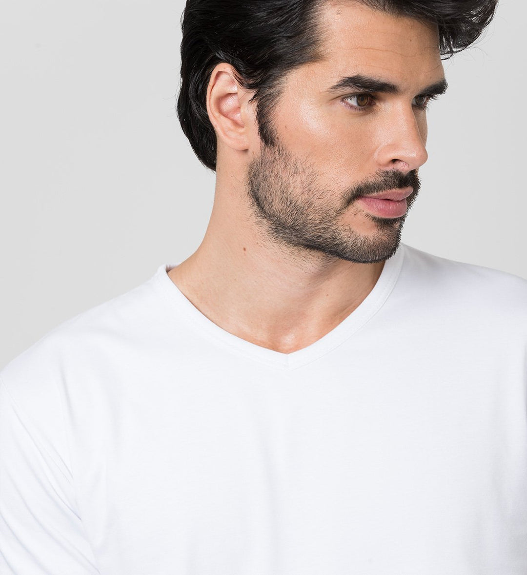 Sweat Proof Undershirt MaxDry V-Neck with Extra Underarm Protection / White